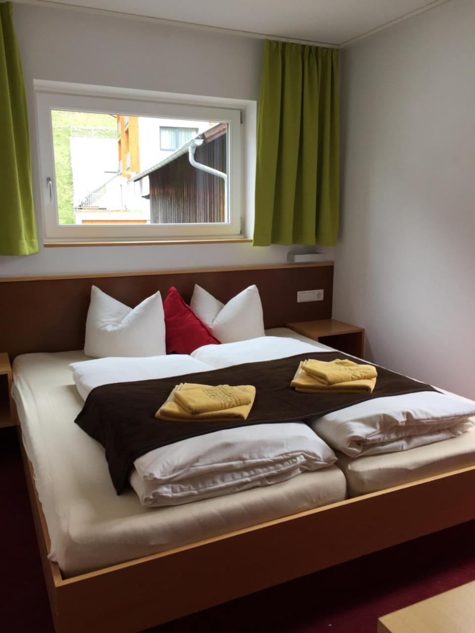Almandin Apartments Ischgl Bagian luar foto