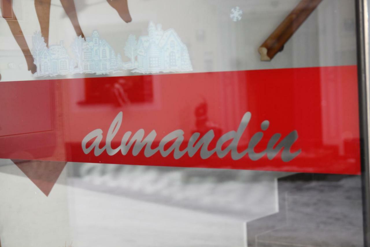 Almandin Apartments Ischgl Bagian luar foto